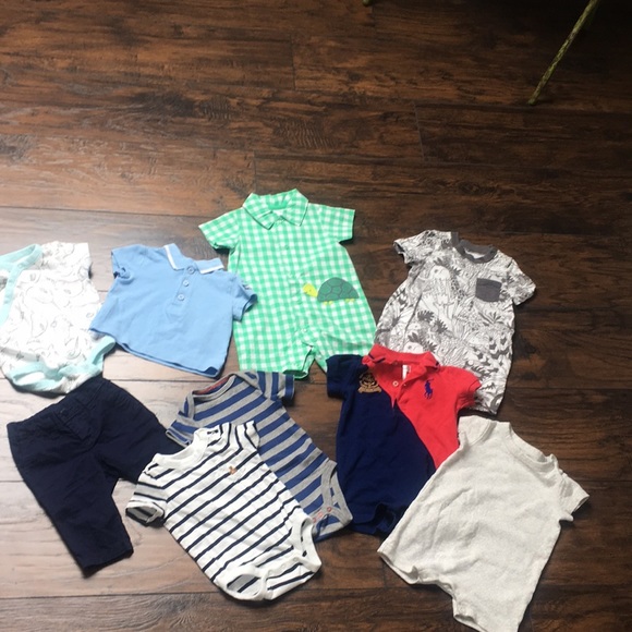 EUC or brand new worn baby boy bundle. 0-3 month - Picture 1 of 6
